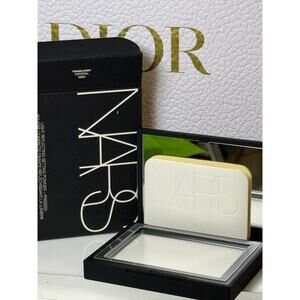 NARS  Light Reflecting Pressed Setting Powder 10g - NEW in box